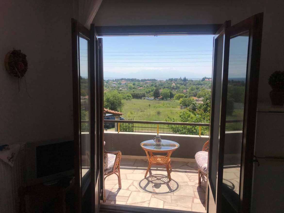 Great First Floor Appartment With View Nea Kallikrateia 外观 照片