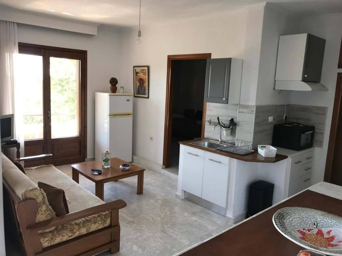 Great First Floor Appartment With View Nea Kallikrateia 外观 照片